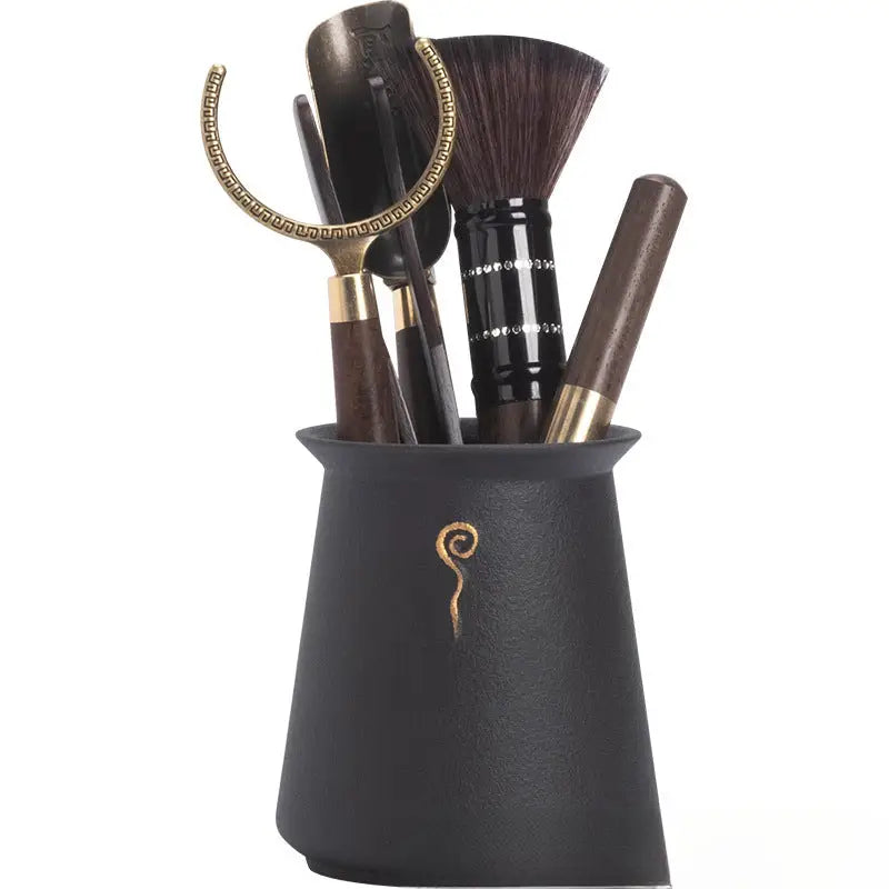 Six Gentlemen Tea Set with Black Tea Tools for Gongfu Tea Ceremony and Tea Leaves Selection