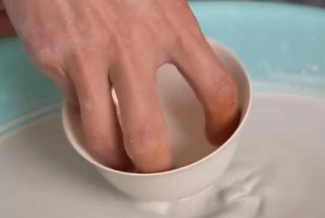 The Art of Jingdezhen Enamel Porcelain