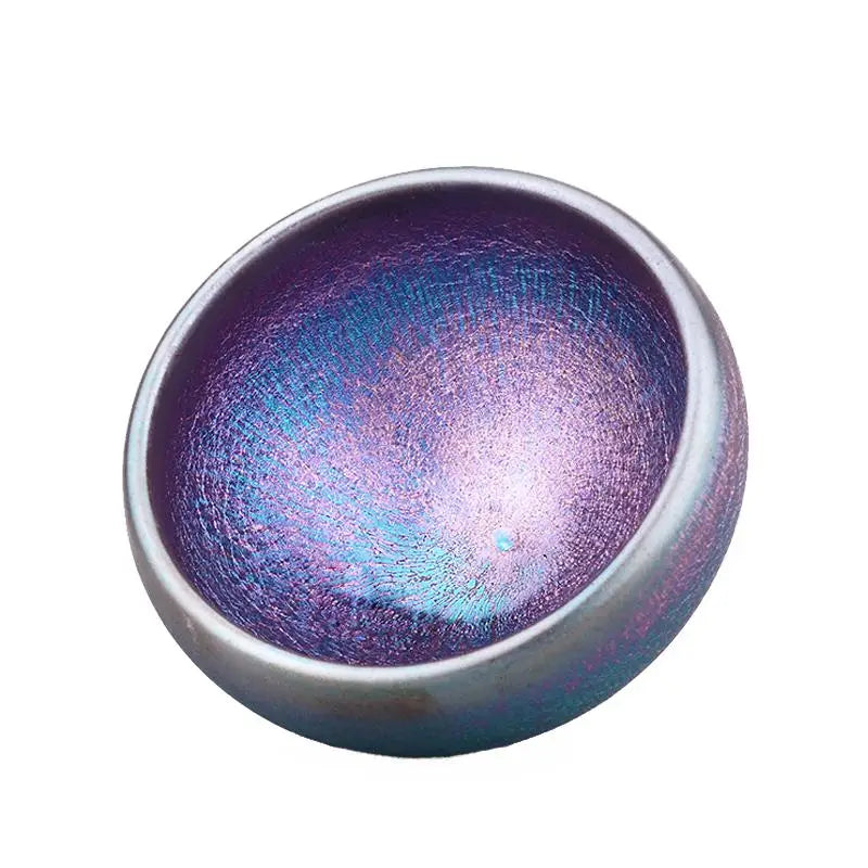 Iridescent purple zhan cup from the Aurora Jian Zhan collection, showcasing elegant craftsmanship