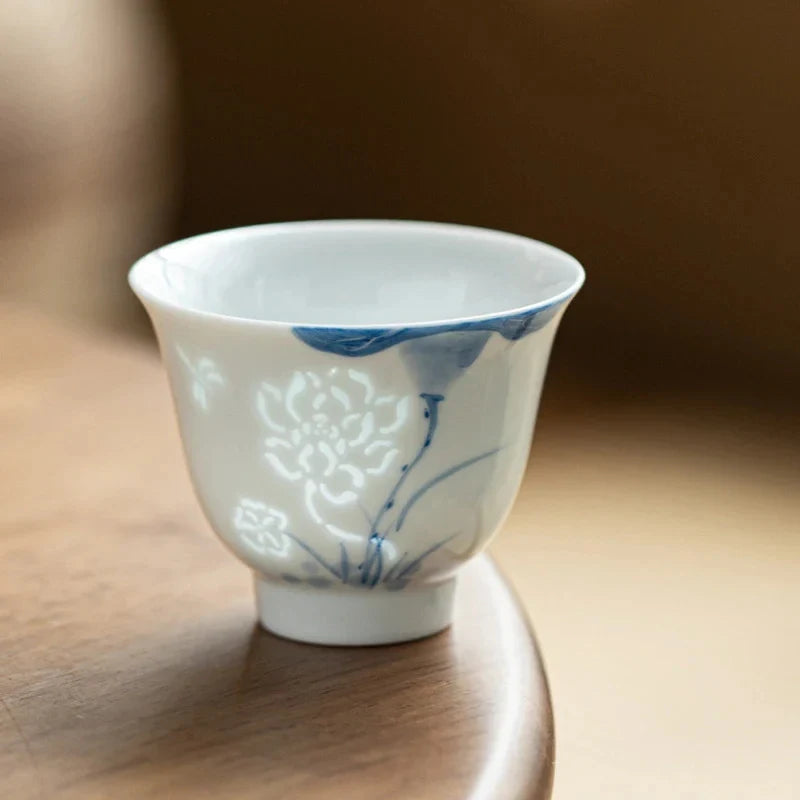 Blue and White Hand-painted Lotus Tea Cup Tea Cup product photo 7