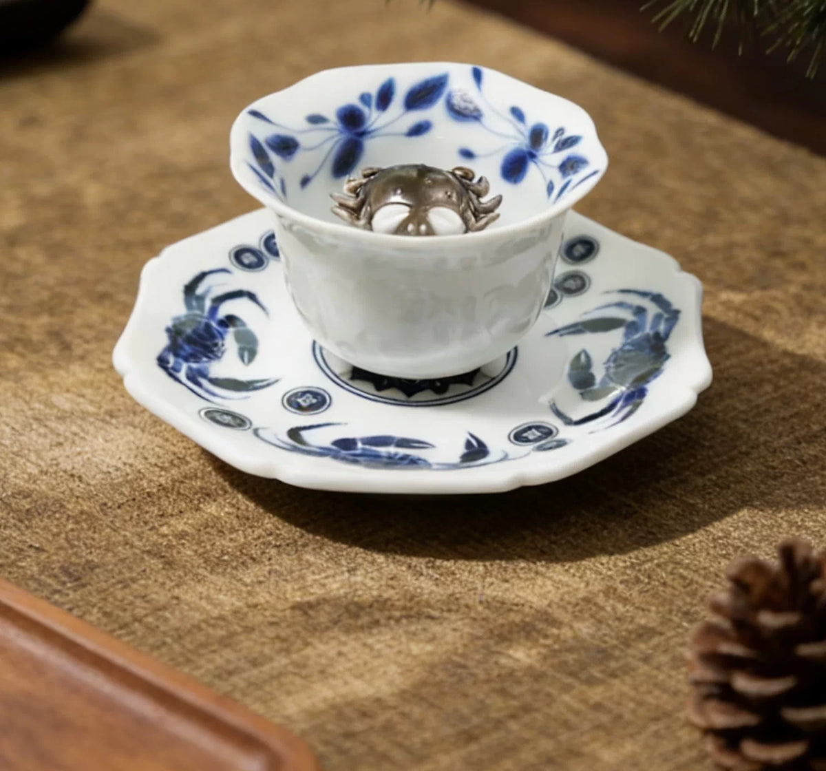 Blue White Harmony Crab Cup — glaze close-up