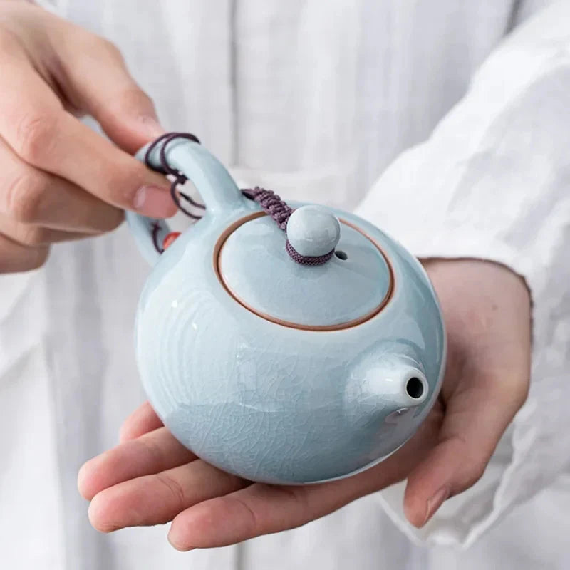 Ceramic Teapot Teapot side view