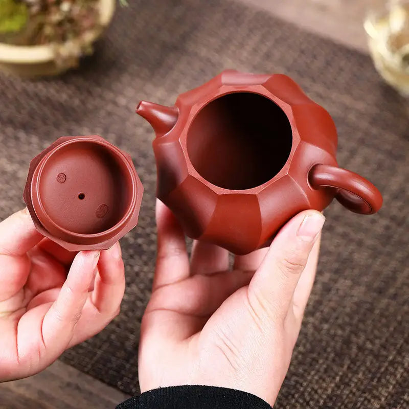 Reddish-brown faceted Yixing Zisha Teapot Crimson Spiral open lid for Gongfu brewing