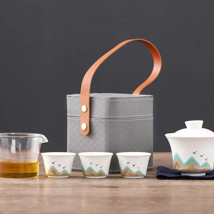 Distant Mountains Gaiwan Travel Tea Set – Soft White