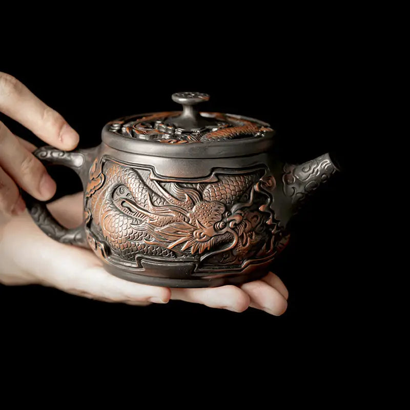 Ornate dragon-themed Jianshui Zitao teapot for Zitao tea and purple clay gongfu tea brewing