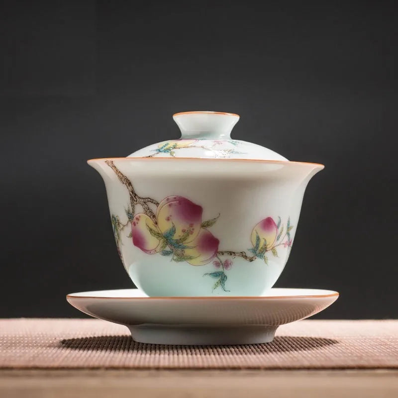 Famille Rose Sancai Gaiwan – Longevity Peach / 175 ml