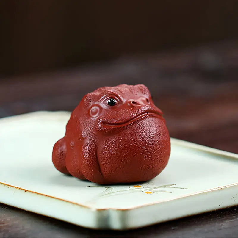 Reddish-brown ceramic frog figurine Fortune Warden Toad tea pet guide Yixing Zisha tea model
