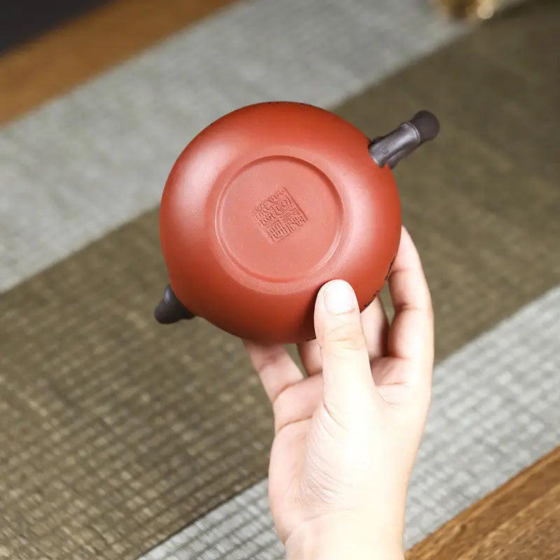 Reddish-brown ceramic Yixing Zisha Teapot with Frog Lid Sculpture from Frog’s Wisdom