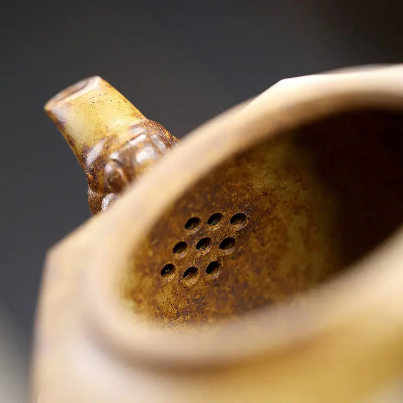 Ceramic Imperial Gate Yixing Duanni teapot spout and filter in duanni clay