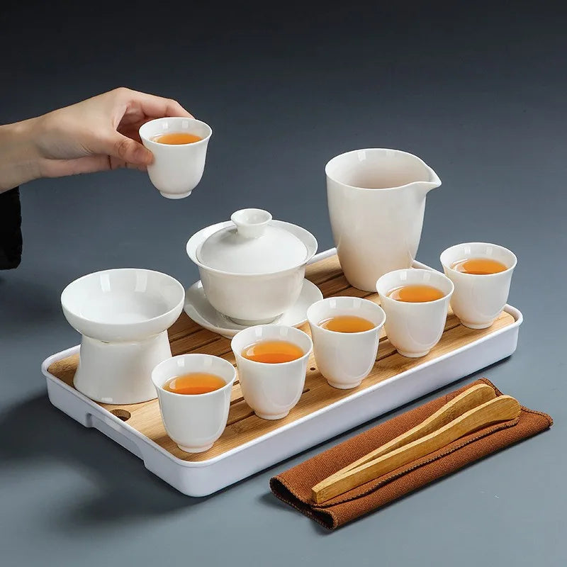 Jade-white porcelain gaiwan tea set with pitcher and cups in a carry gift box – photo 4