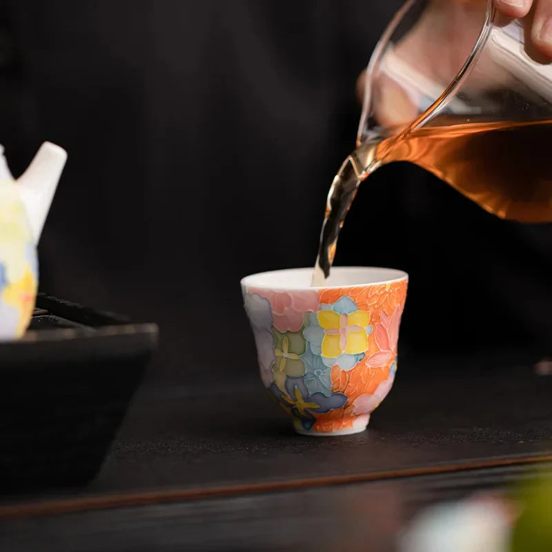 Jingdezhen Hand-painted Floral Tea Cup Tea Cup side view
