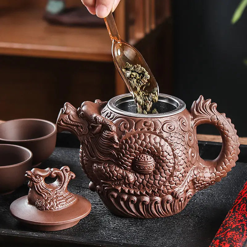 Dragon-shaped brown teapot made from Yunnan purple clay, Jianshui teapot with imperial roar dragon design