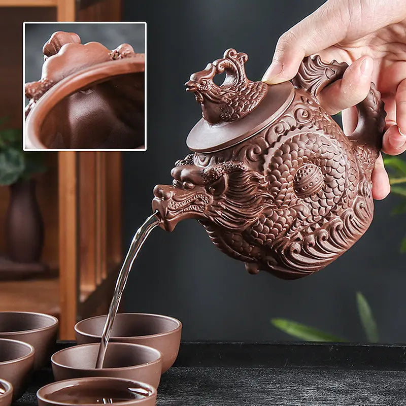Dragon-shaped brown jianshui teapot pouring water, Yunnan purple clay, Legendary Dragon