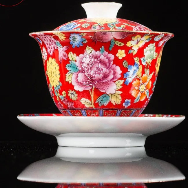 Peony Falangcai-Style Gaiwan – Crimson Red