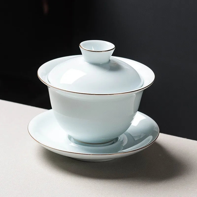 Qingbai Jade Porcelain Gaiwan – Rounded / Gilded