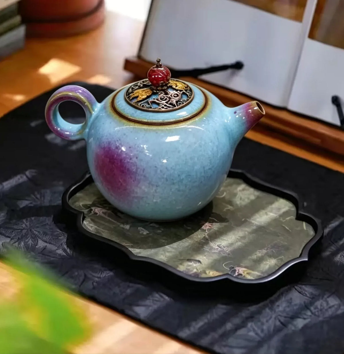 Royal Wanjun Jun Teapot — further detail