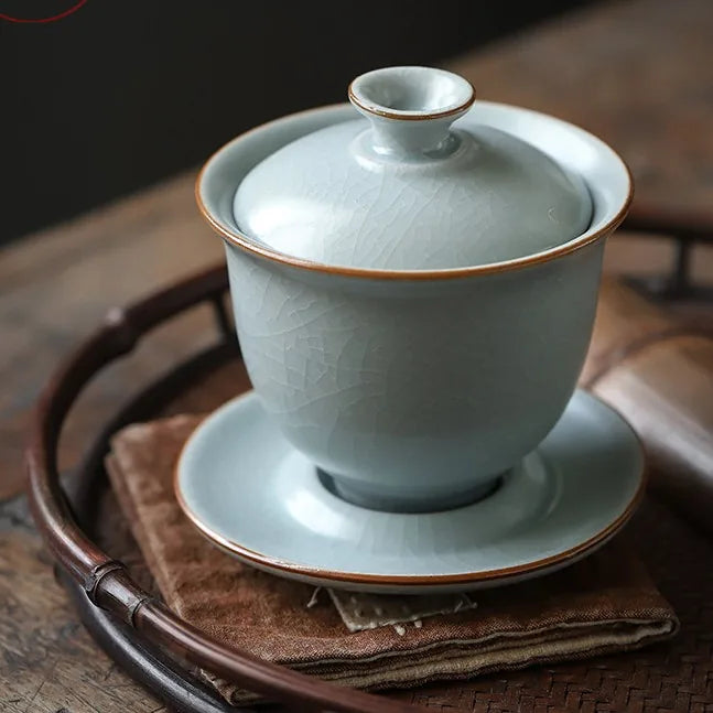 Sky-blue Ru glaze crackle gaiwan with lid and saucer – photo 1