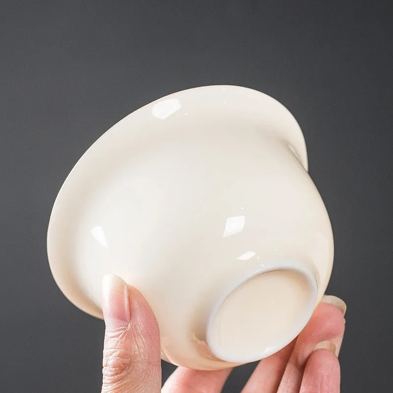 Plain sweet-white porcelain gaiwan with lid and saucer – photo 2