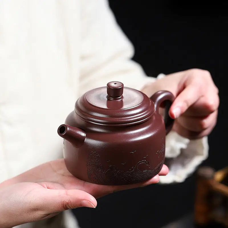 Maroon ceramic Tidal Horizon Yixing Zisha Yixing teapot for traditional brewing