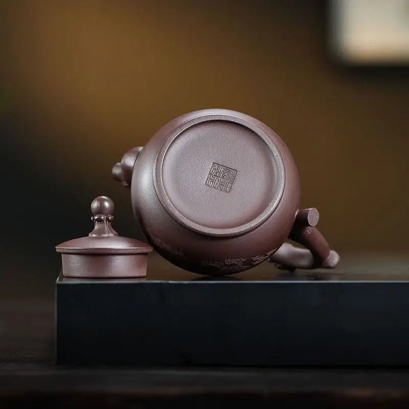 Purple clay wandering dragon Yixing Zisha teapot with lid, perfect for tea lovers