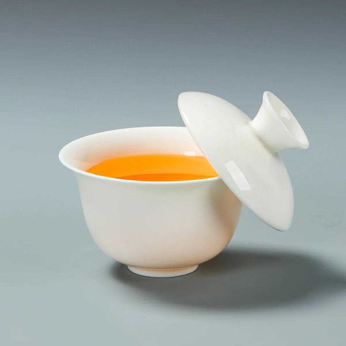 Plain white Dehua porcelain gaiwan travel tea set with pitcher, six cups and case – photo 2